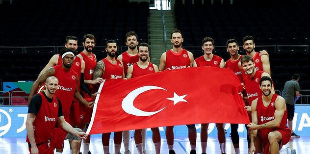 A Milli Basketbol Takımı'nın aday kadrosu açıklandı