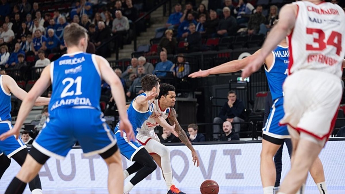 Bahçeşehir Koleji Litvanya'da çeyrek final biletini kaptı!