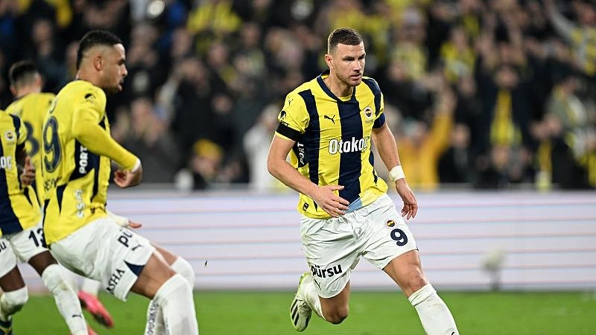 FENERBAHÇE HABERLERİ - Edin Dzeko: Çılgınca bir maçtı FENERBAHÇE HABERLERİ - Edin Dzeko: Çılgınca bir maçtı