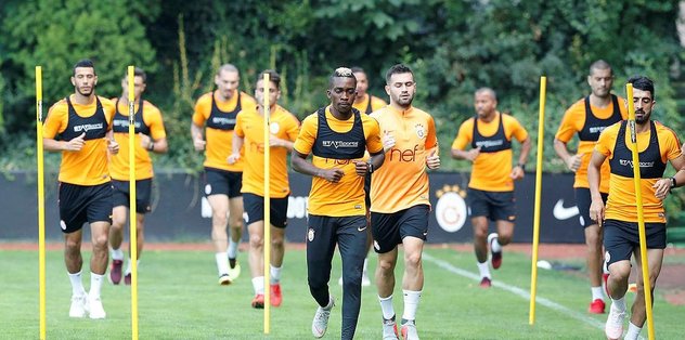 Galatasaray'da Emre Akbaba salonda çalıştı