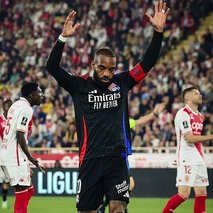 Lacazette Lyon’a veda ediyor