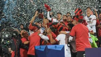 Küme düştü kupayı aldı