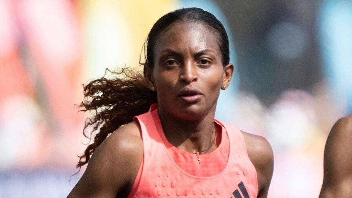 Etiyopyalı atlet Tigst Assefa rekor tazeledi