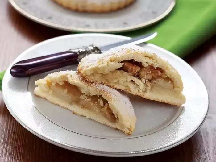 eksi-mayali-ekmek-tart-tarifi-eksi-mayali-ekmek-turta-nasil-yapilir-eksi-mayali-ekmek-tart-malzemeleri-yapilis-1670909188924.jpeg Ekşi mayalı ekmek tart nasıl yapılır? | Ekşi mayalı ekmek tart tarifi, malzemeleri, yapılışı ve püf noktaları nedir? - 1