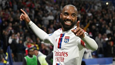 Lyon’un golcüsü Galatasaray’a!