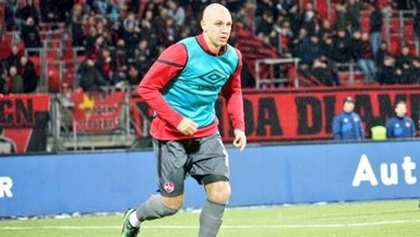 Frey attı kızardı!