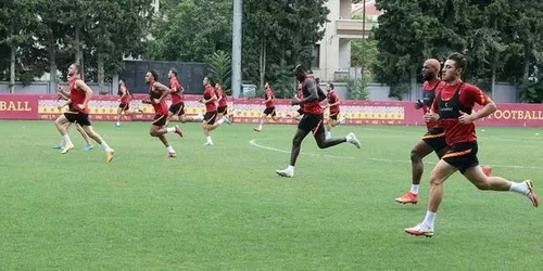 Galatasaray'da Marcao antrenmana katıldı! - 1