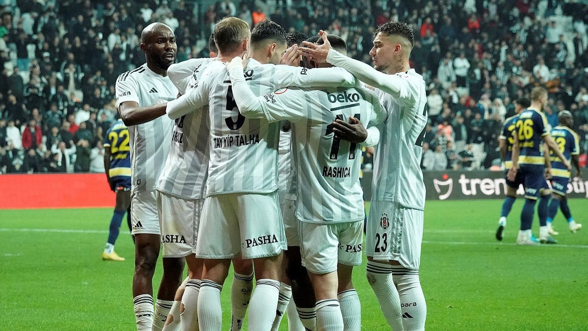 Beşiktaş'ın Ankaragücü maçı kadrosu açıklandı! 5 isim kafilede yok Beşiktaş'ın Ankaragücü maçı kadrosu açıklandı! 5 isim kafilede yok