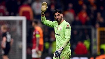 Ahmet ve Günay tribünde