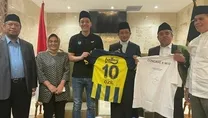 Mesut Özil tura çıktı
