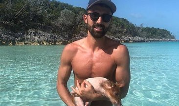 Hasan Ali Kaldırım Bahamalar'da domuz besledi