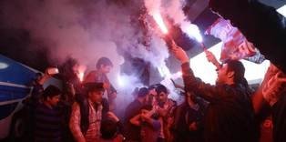 Taraftarlardan coşkulu karşılama