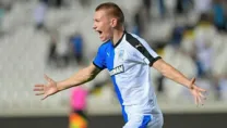 Kapı gibi stoper Szalai!