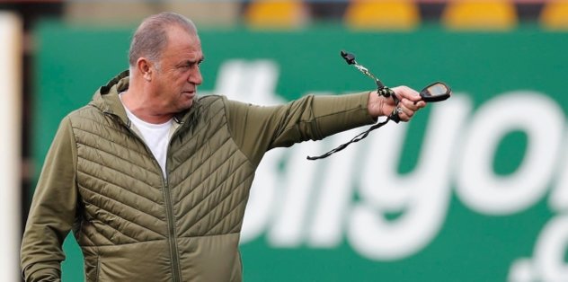 Stoperde sürpriz karar! İşte Fatih Terim'in kupa 11'i
