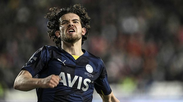 Ferdi Kadıoğlu Fenerbahçe'den ayrılıyor!