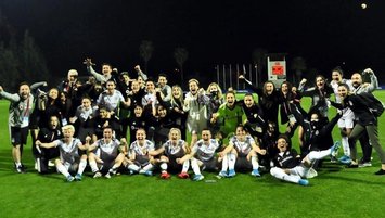 Beşiktaş finalde! Turkcell Kadın Futbol Ligi...