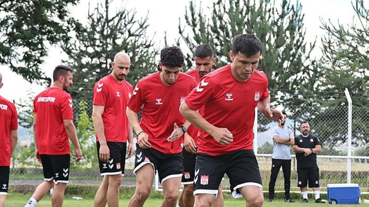 Sivasspor yeni sezona hazırlanıyor
