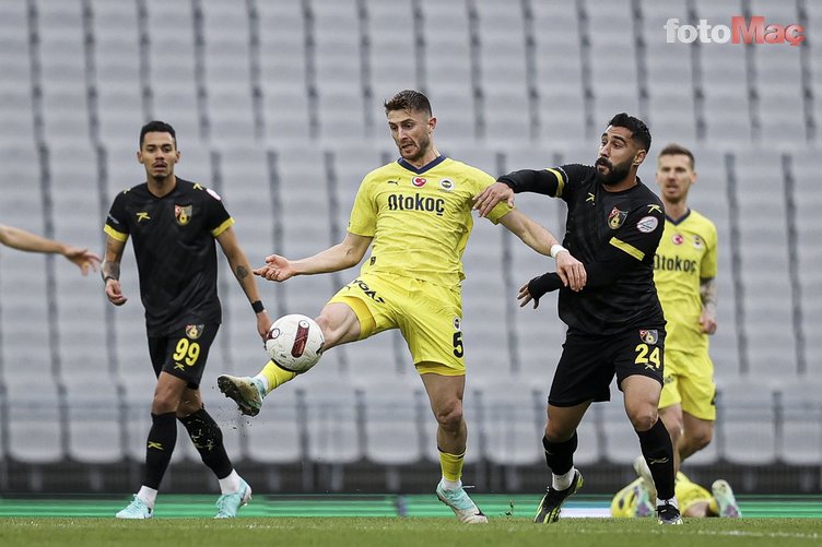 FENERBAHÇE HABERLERİ: İsmail Kartal'dan flaş yerli futbolcu kararı! 3 ismi belirledi...