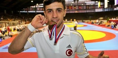 Ekrem Öztürk, bronz madalya kazandı