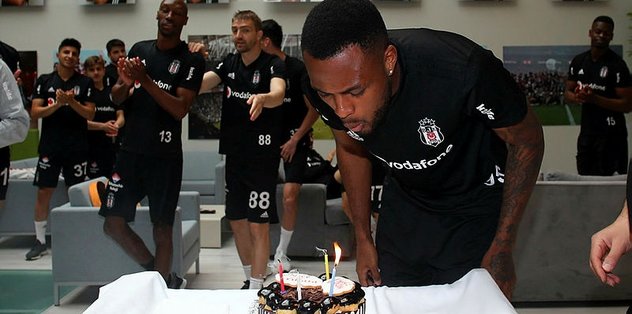 Beşiktaş'ta Larin’in doğum günü kutlandı