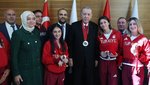 Başkan Erdoğan, Milli Paralimpik sporcularını kabul etti