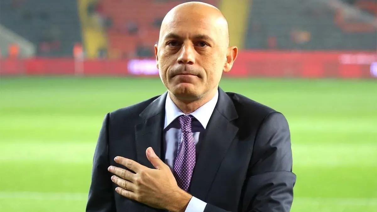 Cüneyt Çakır, Rusya'da hakemlik eğitmeni olacak