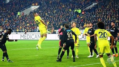 Fenerbahçe savunmada sınıfta kaldı