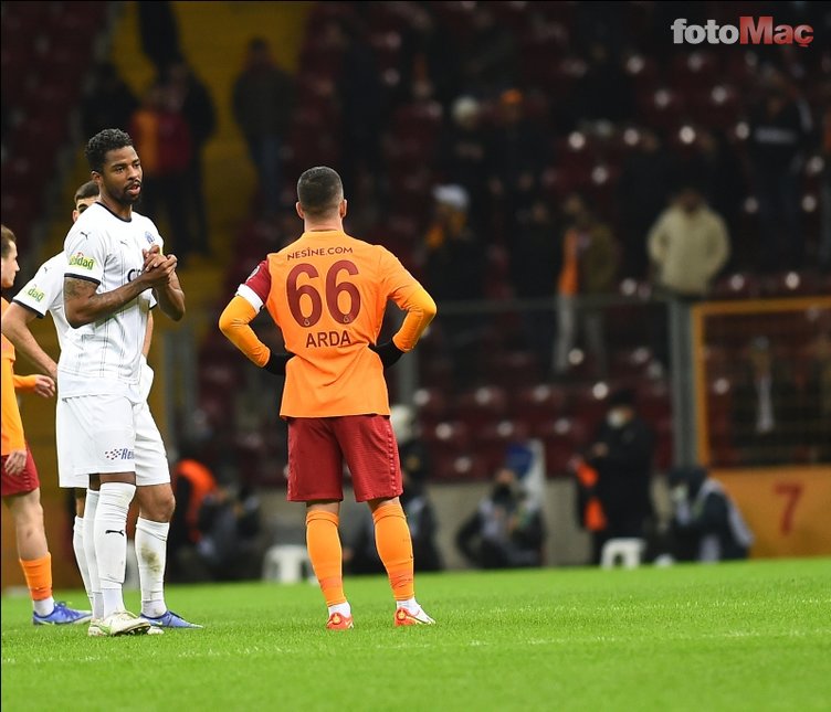 GALATASARAY HABERLERİ: Arda Turan'dan büyük jest! Arabasını garsona verdi