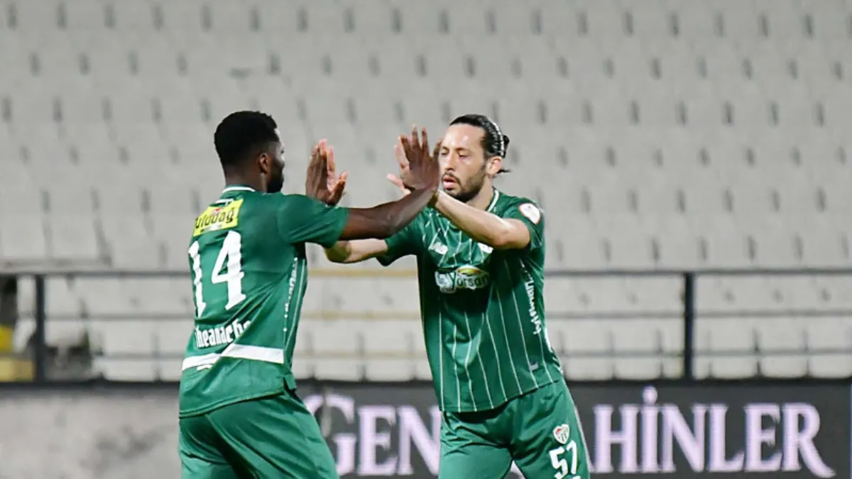Bursaspor deplasmanda Manisa FK'yı mağlup etti!