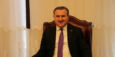 Bakan Bak, milli atletleri kabul etti