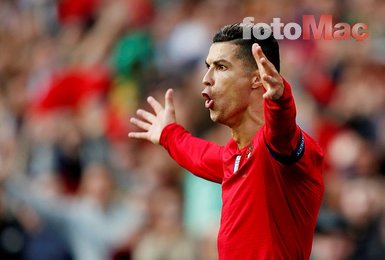 Ronaldo tarihin ilk milyarder futbolcusu oldu!