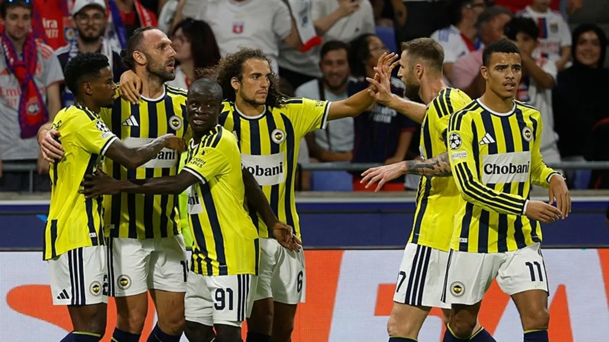 Fenerbahçe, UEFA Şampiyonlar Ligi kadrosunu açıkladı