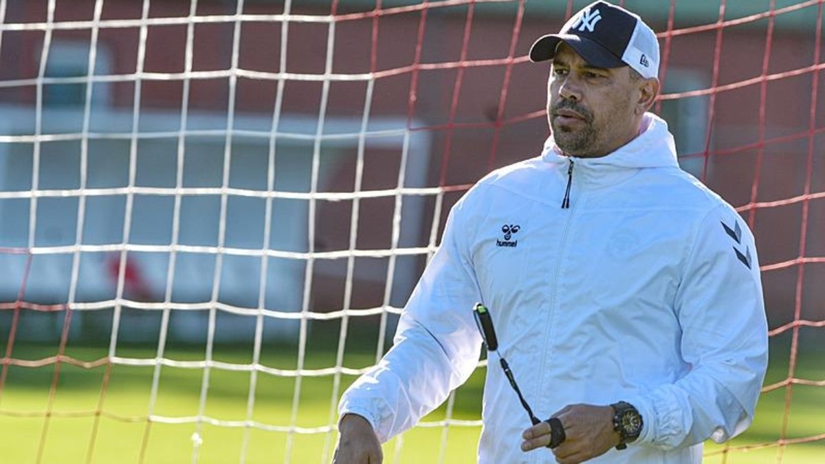 Stoper ve sol kanat arıyoruz