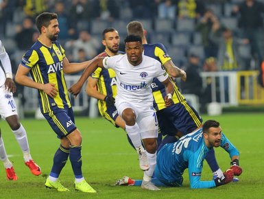 Fenerbahçe - Kasımpaşa maçında kareler