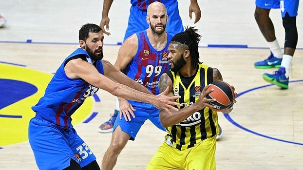 Fenerbahçe Beko'dan hakemlere tepki!