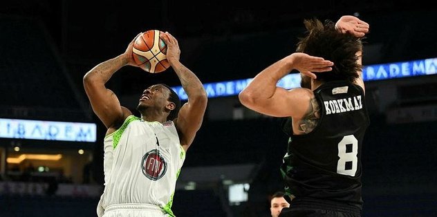 Tofaş kupada yarı finale yükseldi