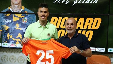 Alanyaspor Brezilyalı orta saha Richard Coelho'yu transfer etti