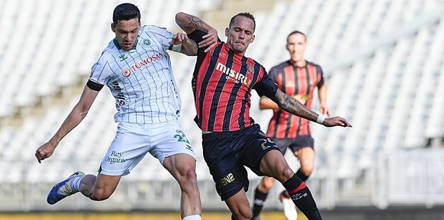 Umut görüşme odasına