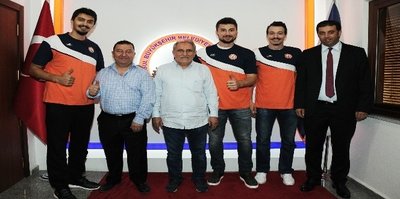 İstanbul BB’de üç imza