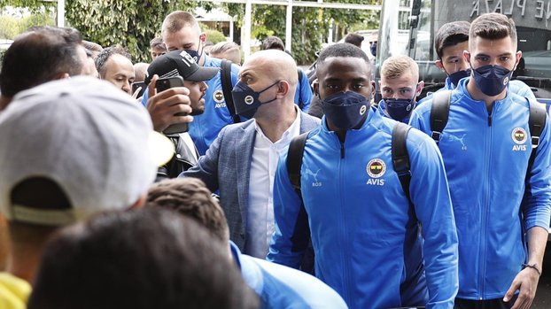 Fenerbahçe Eintracht Frankfurt maçı için Almanya'ya geldi