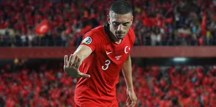 Merih Demiral’dan Mehmetçik’e mesaj!