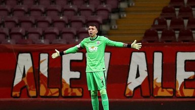 Son dakika spor haberleri: Fernando Muslera'dan kötü haber! Görüşmeler kilitlendi (GS spor haberi)