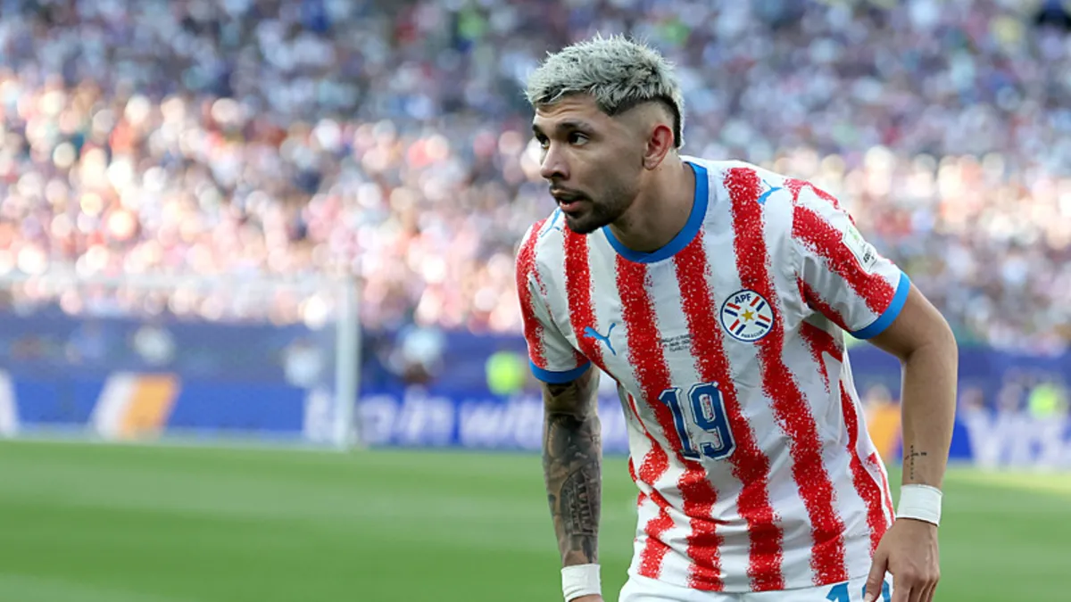 Galatasaray'dan Paraguaylı yıldıza kanca! İşte sarı-kırmızılıların transfer teklifi