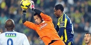 Eski Fenerli kaleci Serkan devleşti