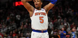 Knicks 18 maç sonra kazandı