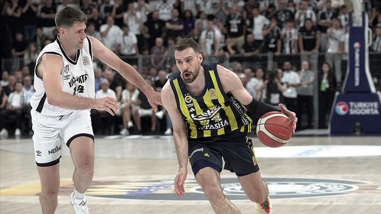 fenerbahce-besiktas-basketbol-maci-canli-izle-fenerbahce-beko-besiktas-gain-cumhurbaskanligi-kupasi-maci-ne-za-1758694811171.png