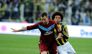 Trabzonsporlu eski futbolcu Giray Kaçar'dan hakeme tepki!
