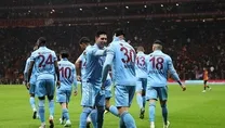 Evinde çok başka