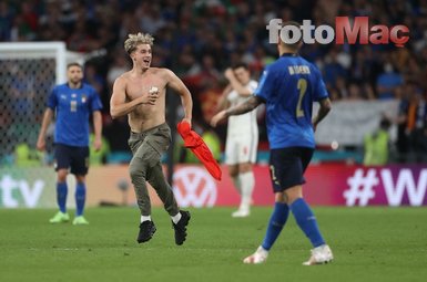 İtalya İngiltere maçında ortalığı karıştırdı! EURO 2020 finalinde sahaya girdi ve...