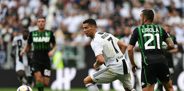Ronaldo Juventus'ta golle tanıştı